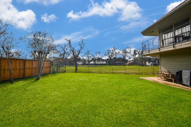 2842 W Pebble Beach Drive, Missouri City, TX 77459