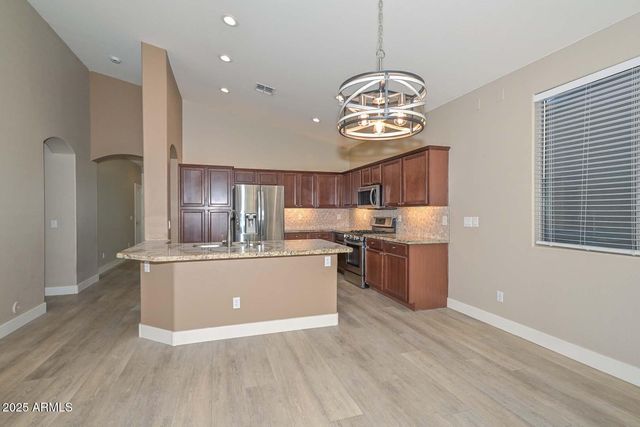 26928 N 84TH Avenue, Peoria, AZ 85383