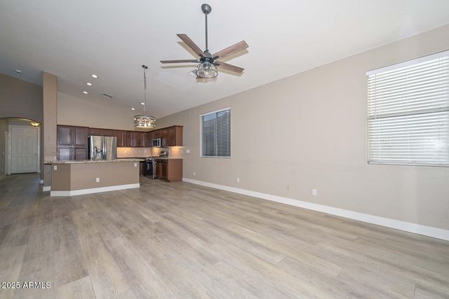 26928 N 84TH Avenue, Peoria, AZ 85383