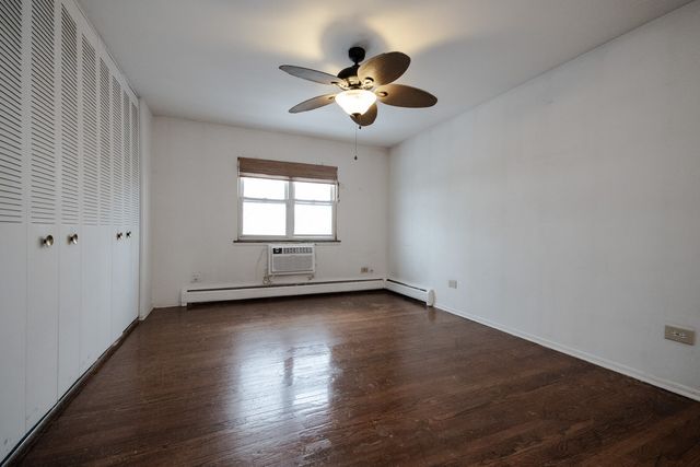 7854 S South Shore Drive 514, Chicago, IL 60649