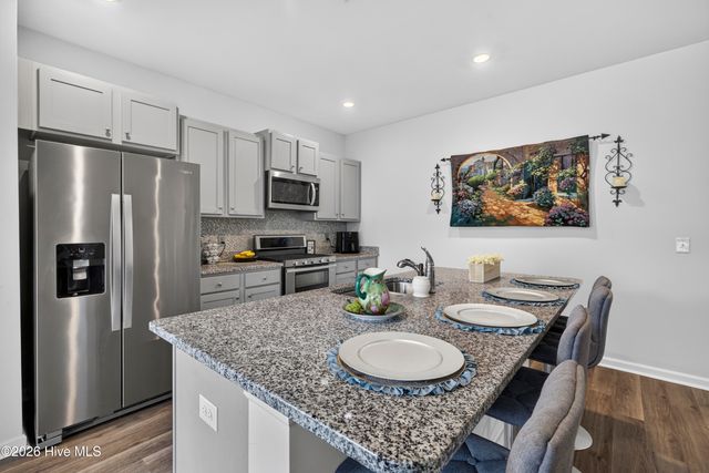 144 Windy Woods Way, Wilmington, NC 28401