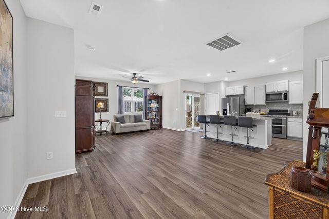 144 Windy Woods Way, Wilmington, NC 28401
