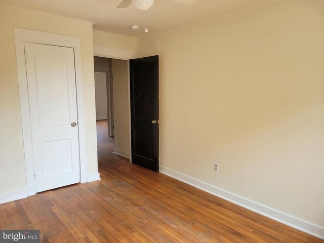 20 W ATHENS AVE, Ardmore, PA 19003