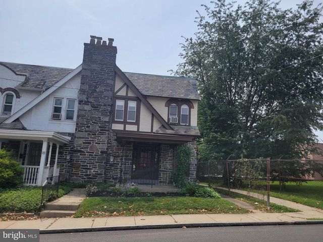20 W ATHENS AVE, Ardmore, PA 19003