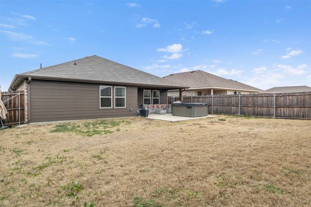 2038 Croton Avenue, Royse City, TX 75189