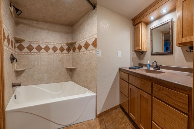 1211 13th Avenue SW, Willmar, MN 56201