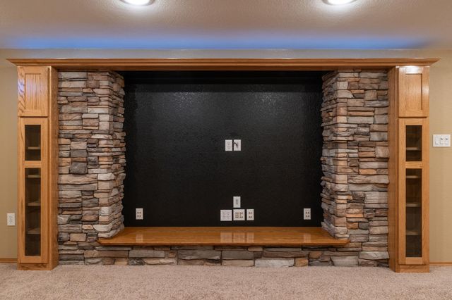 1211 13th Avenue SW, Willmar, MN 56201