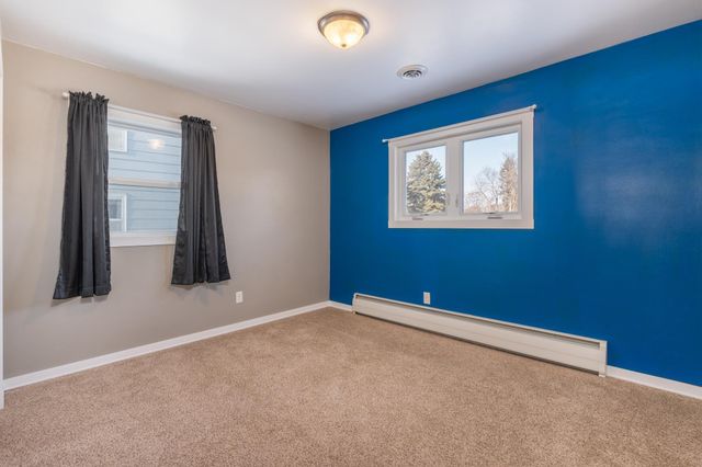 1211 13th Avenue SW, Willmar, MN 56201