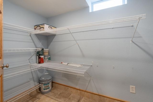 1211 13th Avenue SW, Willmar, MN 56201