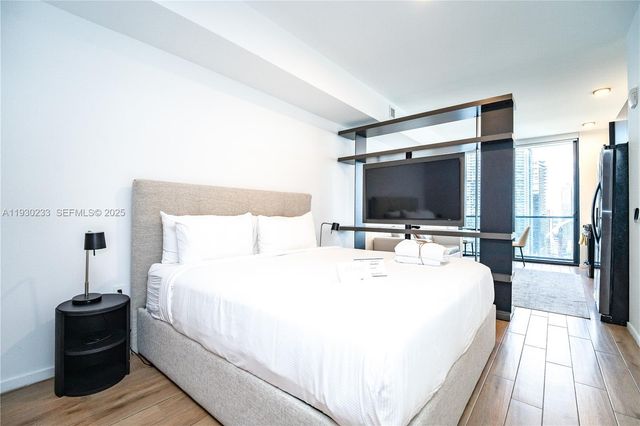 398 NE 5th St 2602, Miami, FL 33132