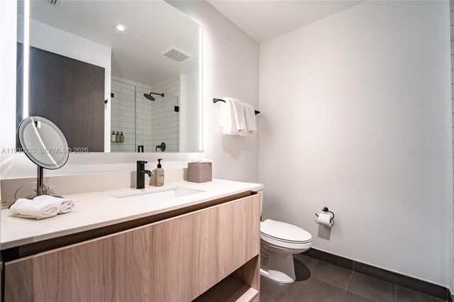 398 NE 5th St 2602, Miami, FL 33132