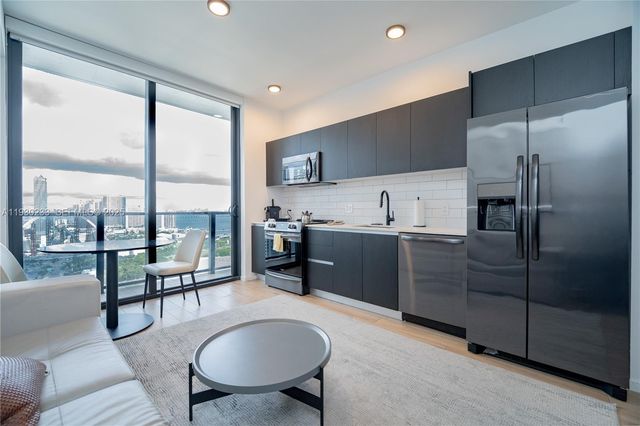 398 NE 5th St 2602, Miami, FL 33132