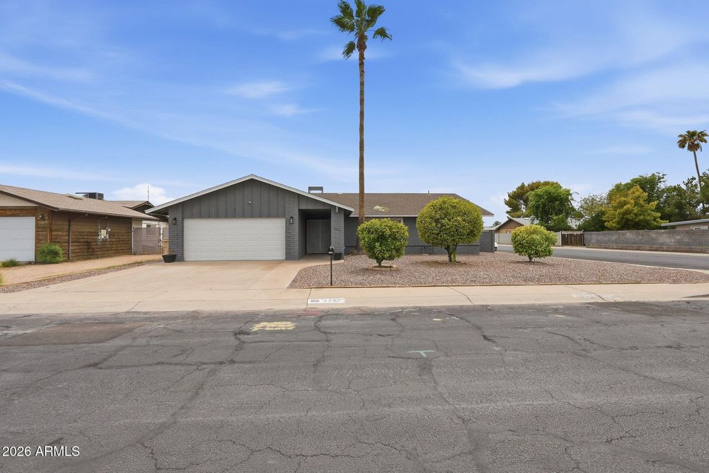 5257 W ACAPULCO Lane, Glendale, AZ 85306 — exterior