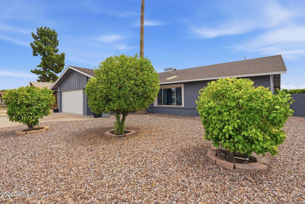 5257 W ACAPULCO Lane, Glendale, AZ 85306 — photo 3