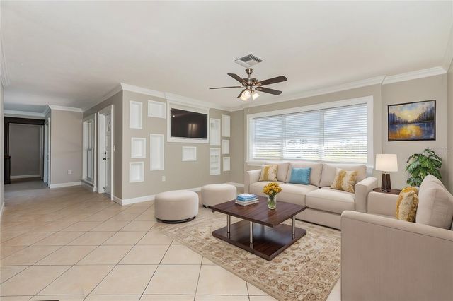 4 OAKLAND HILLS COURT, Rotonda West, FL 33947