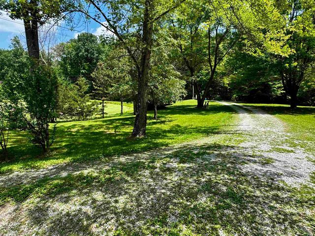 4005 Texas Pike Road, Spencer, IN 47460