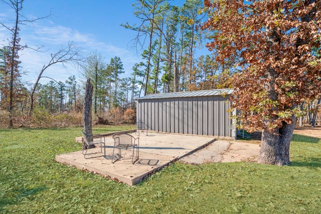 201 County Road 35930, Powderly, TX 75473