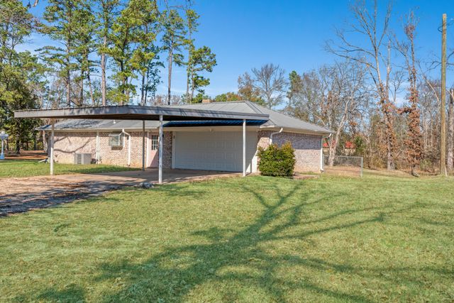 201 County Road 35930, Powderly, TX 75473