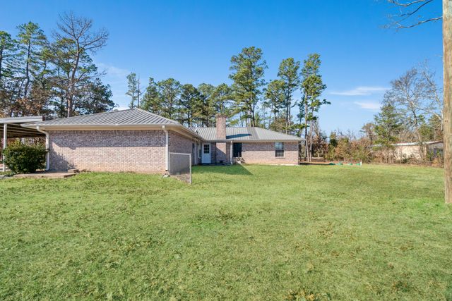201 County Road 35930, Powderly, TX 75473