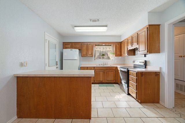 201 County Road 35930, Powderly, TX 75473