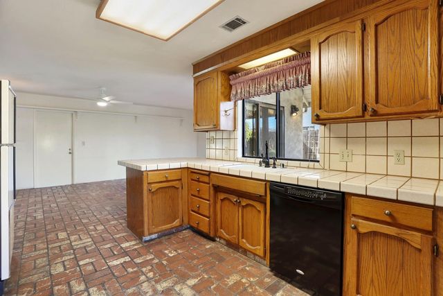 2917 Estate Dr, Stockton, CA 95209