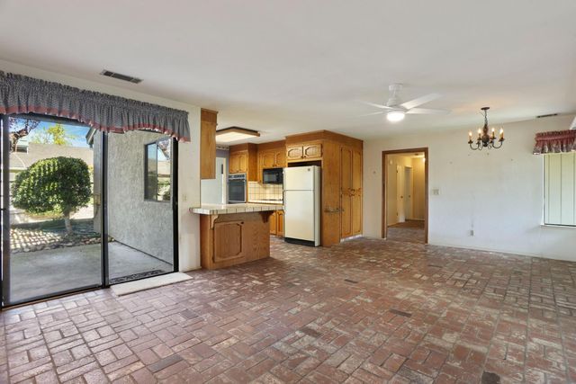 2917 Estate Dr, Stockton, CA 95209