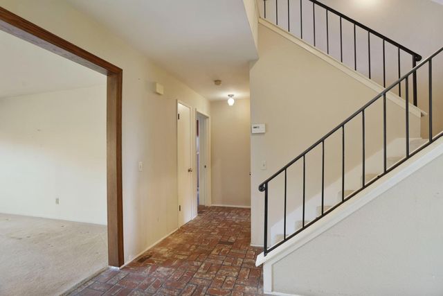 2917 Estate Dr, Stockton, CA 95209