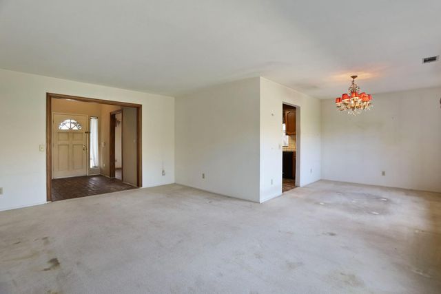 2917 Estate Dr, Stockton, CA 95209