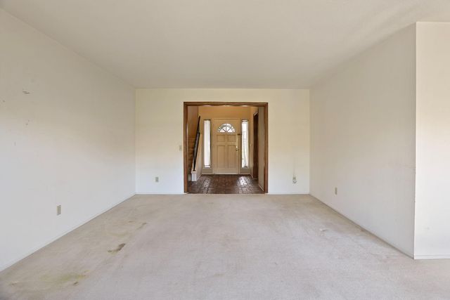 2917 Estate Dr, Stockton, CA 95209