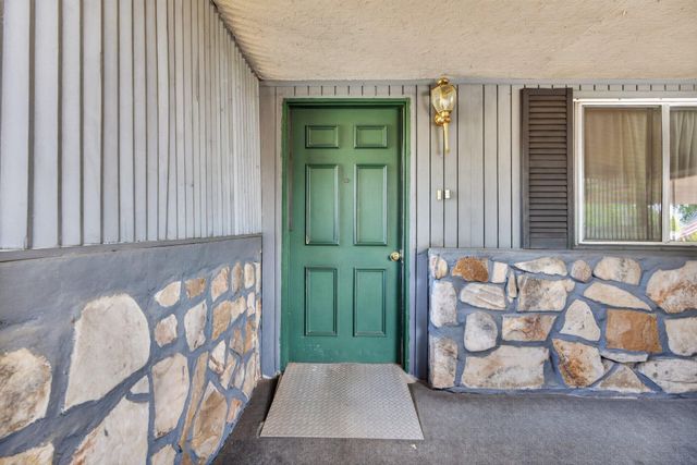 2060 Hamill Road, Hixson, TN 37343