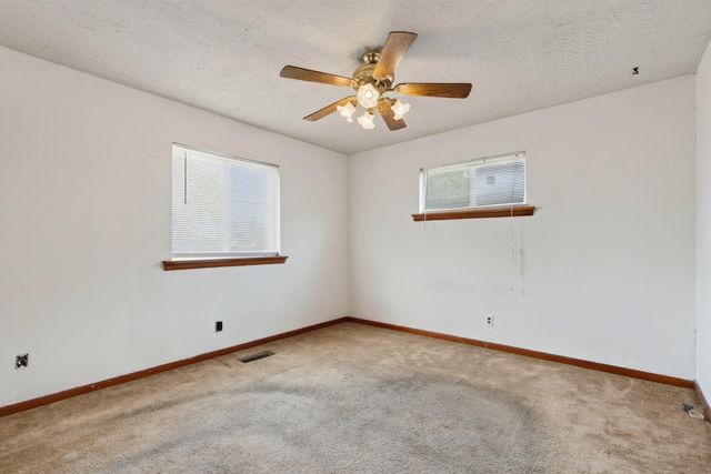 2060 Hamill Road, Hixson, TN 37343