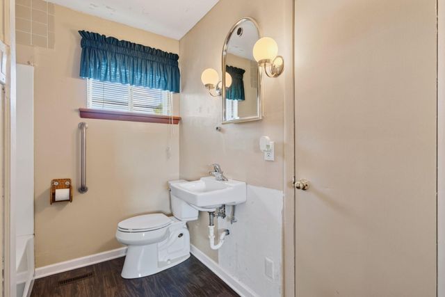 2060 Hamill Road, Hixson, TN 37343