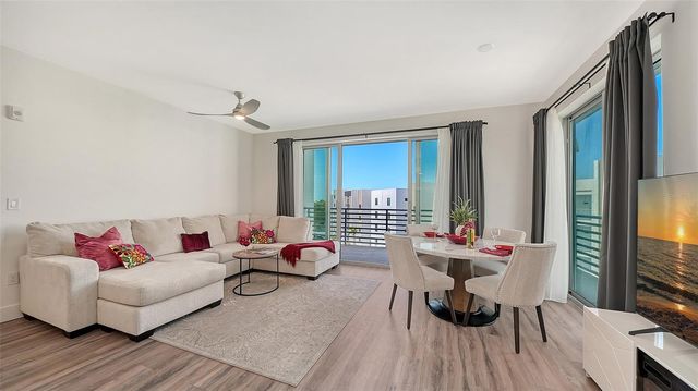 1703 N TAMIAMI TRAIL 511, Sarasota, FL 34234