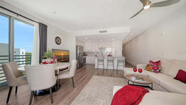 1703 N TAMIAMI TRAIL 511, Sarasota, FL 34234