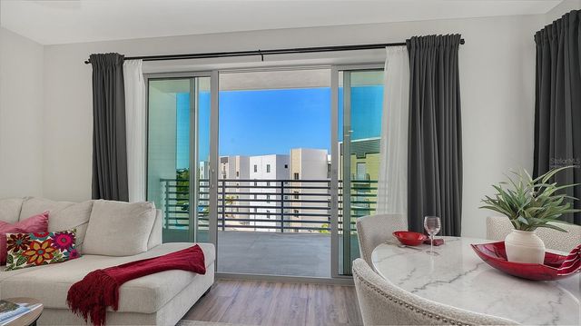 1703 N TAMIAMI TRAIL 511, Sarasota, FL 34234