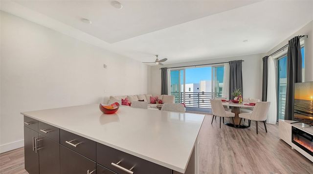 1703 N TAMIAMI TRAIL 511, Sarasota, FL 34234