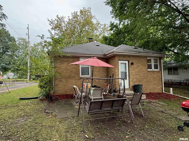 2710 N WISCONSIN Avenue, Peoria, IL 61603