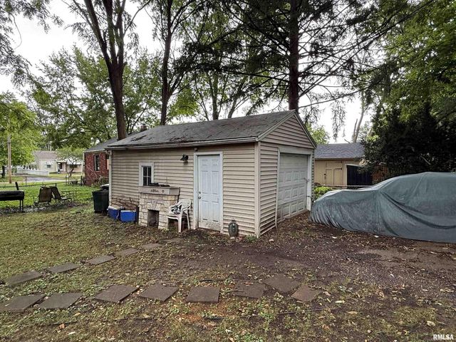 2710 N WISCONSIN Avenue, Peoria, IL 61603