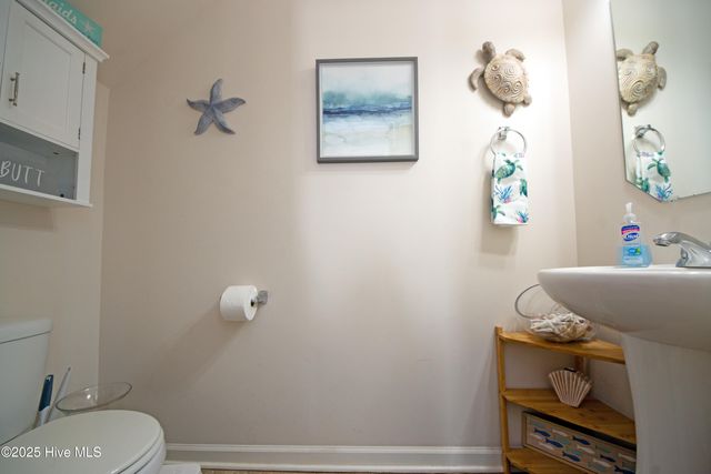 215 Chalet Road, Holly Ridge, NC 28445