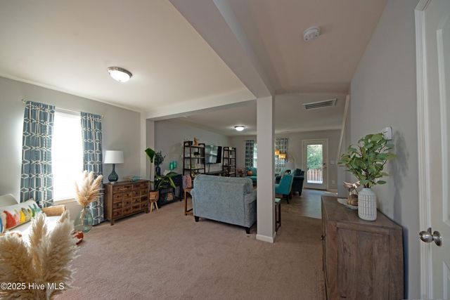 215 Chalet Road, Holly Ridge, NC 28445