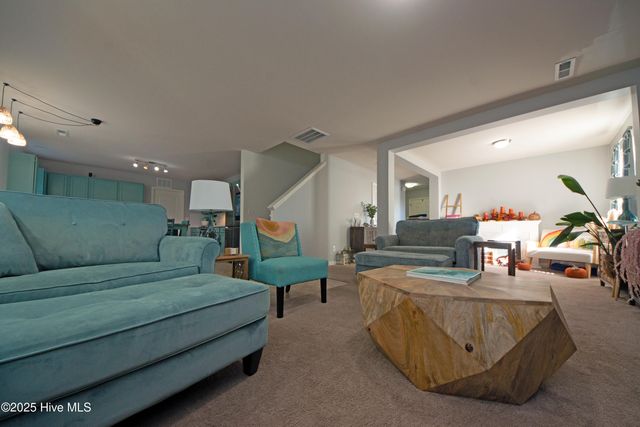 215 Chalet Road, Holly Ridge, NC 28445