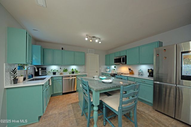 215 Chalet Road, Holly Ridge, NC 28445