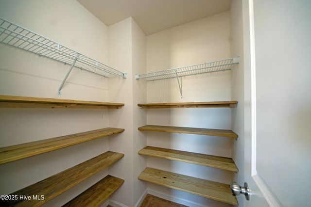 215 Chalet Road, Holly Ridge, NC 28445