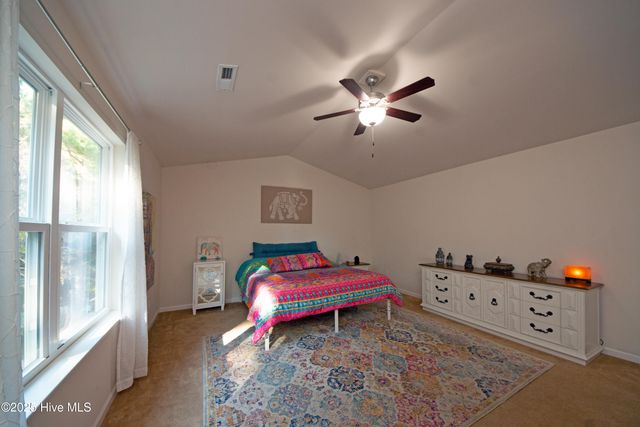 215 Chalet Road, Holly Ridge, NC 28445