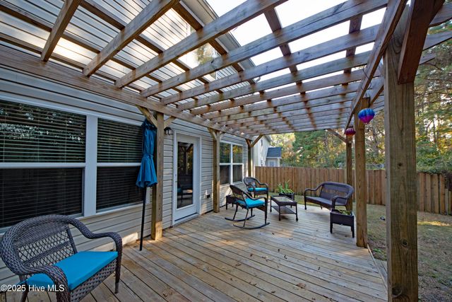 215 Chalet Road, Holly Ridge, NC 28445