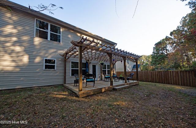 215 Chalet Road, Holly Ridge, NC 28445