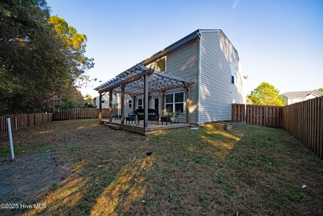 215 Chalet Road, Holly Ridge, NC 28445