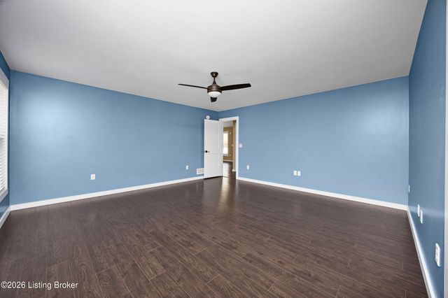369 Meadowview Dr, Elizabethtown, KY 42701