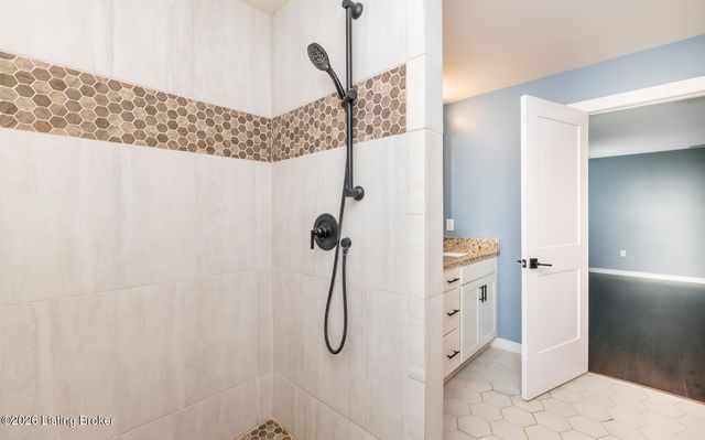 369 Meadowview Dr, Elizabethtown, KY 42701