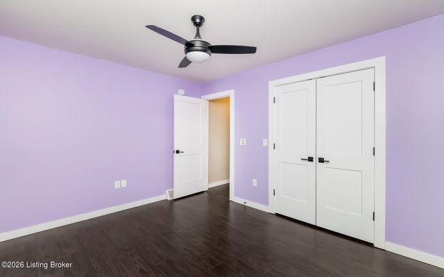369 Meadowview Dr, Elizabethtown, KY 42701